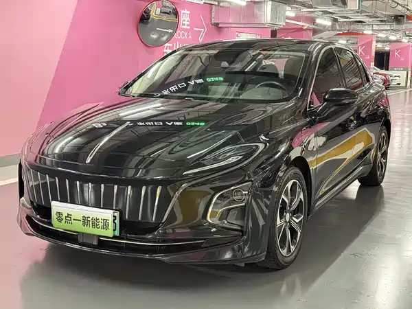 Hongqi E-QM5 2022