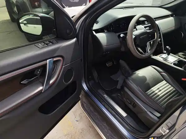 Land Rover Discovery Sport 2022, фото 11
