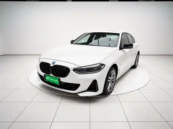 BMW 1 Series 2021