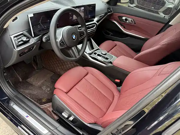 BMW 3 Series 2023, фото 4