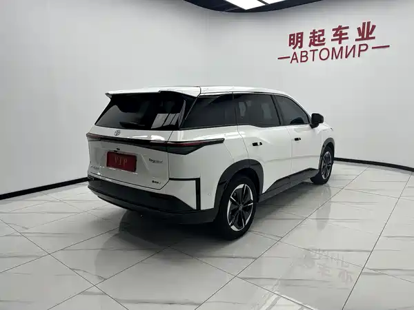 Toyota bZ3X 2025, фото 9