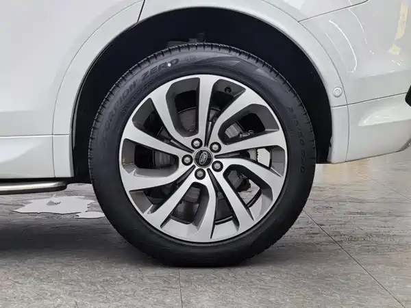 Land Rover Discovery Sport 2022, фото 12