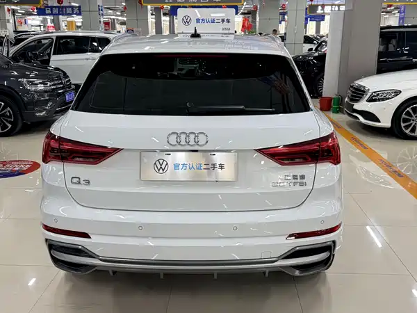 Audi Q3 2023, фото 4