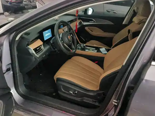 Hongqi H5 2023, фото 9