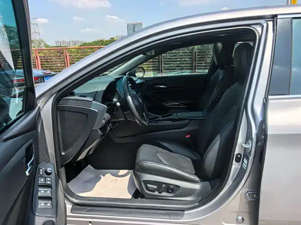 Toyota Avalon 2022, фото 4