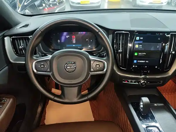 Volvo XC60 2024, фото 10
