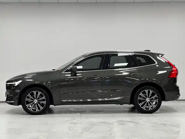 Volvo XC60 2022, фото 13