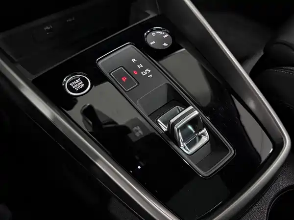 Audi A3 2022, фото 22