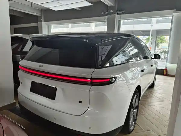 Li Auto i8 2025, фото 9