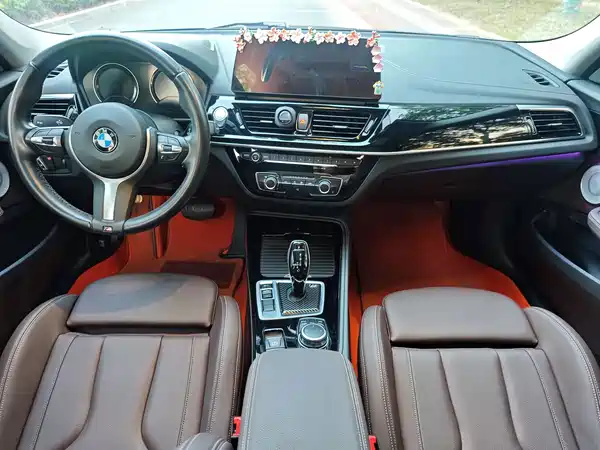 BMW 1 Series 2022, фото 8