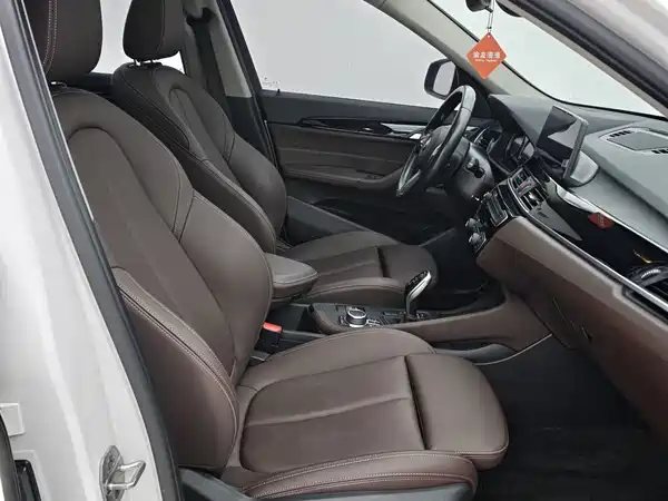 BMW X1 2022, фото 9