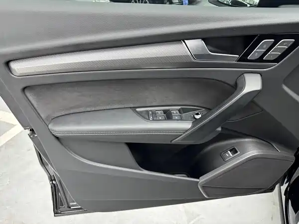 Audi Q5L Sportback 2025, фото 5