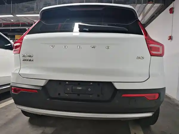 Volvo XC40 2024, фото 5