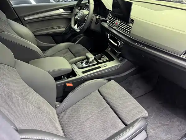 Audi Q5L Sportback 2025, фото 9