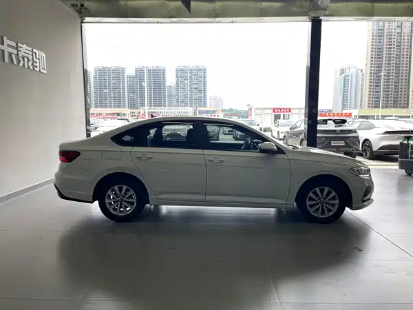Volkswagen Lavida 2023, фото 12