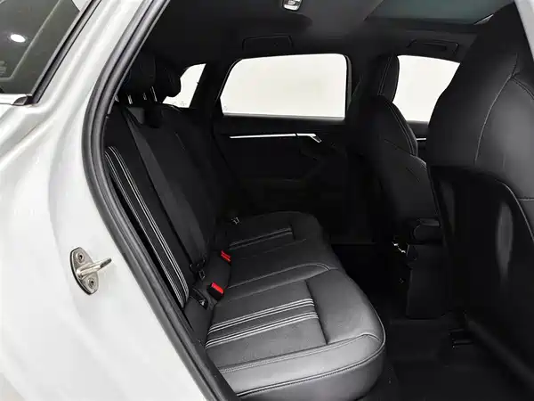 Audi A3 2023, фото 23