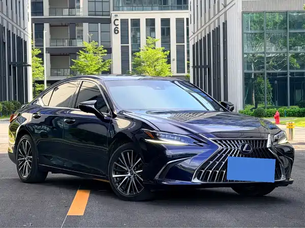 Lexus ES 2021, фото 3