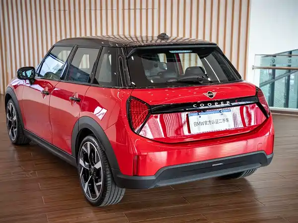 MINI 2025, фото 8