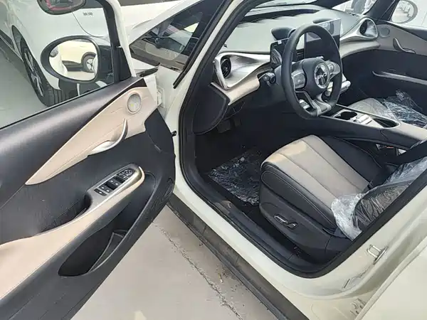 BYD Dolphin 2025, фото 16
