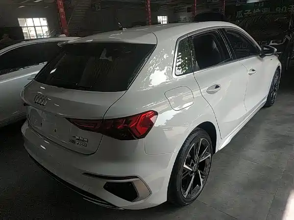 Audi A3 2024, фото 6