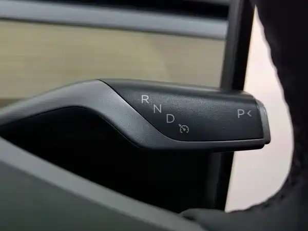 Tesla Model Y 2022, фото 13
