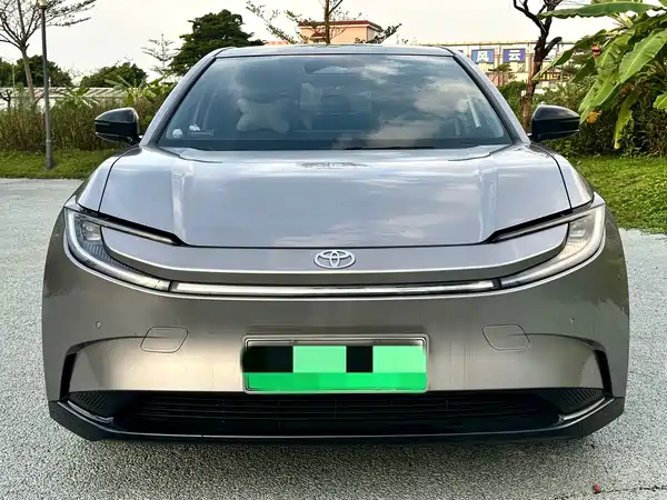 Toyota bZ5 2025, фото 2