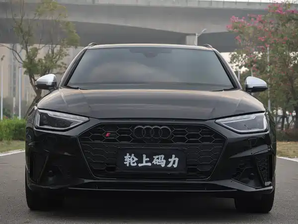 Audi S4 2024, фото 2