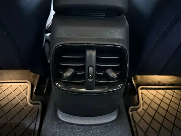 MINI CLUBMAN 2023, фото 17