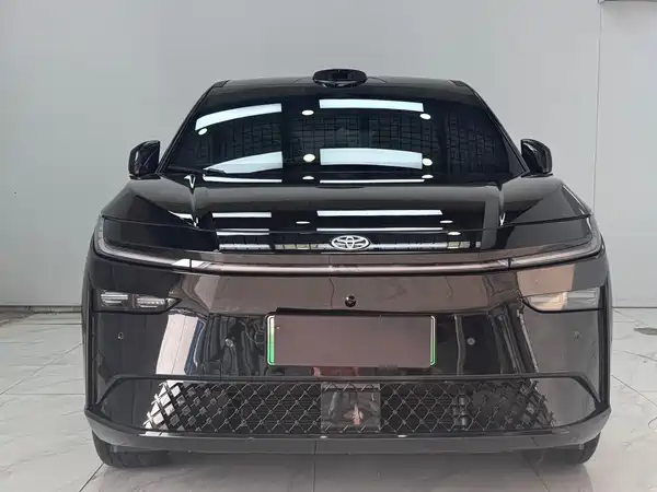 Toyota bZ3X 2025, фото 2