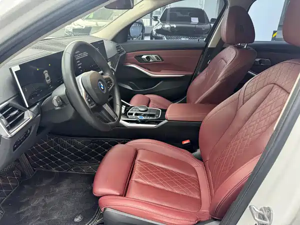 BMW i3 2024, фото 4