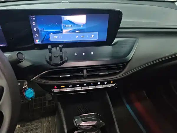 Buick Verano 2023, фото 12