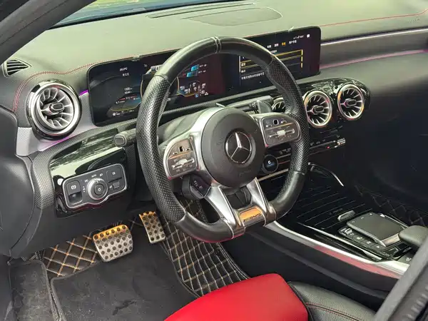 Mercedes-Benz A-Class AMG 2023, фото 8