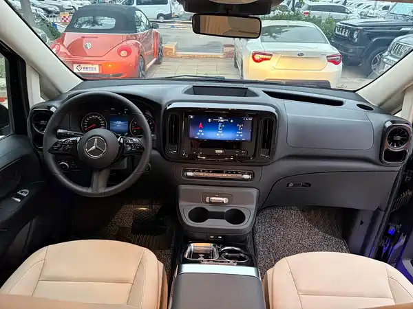 Mercedes-Benz Vito 2024, фото 27