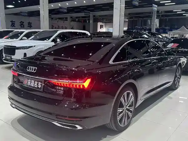 Audi A6L 2024, фото 10