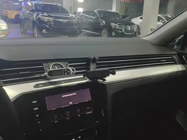 Volkswagen Magotan 2025, фото 9