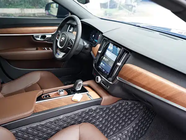Volvo S90 2023, фото 21