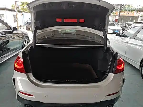 BMW 1 Series 2021, фото 18