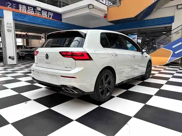 Volkswagen Golf 2023, фото 14