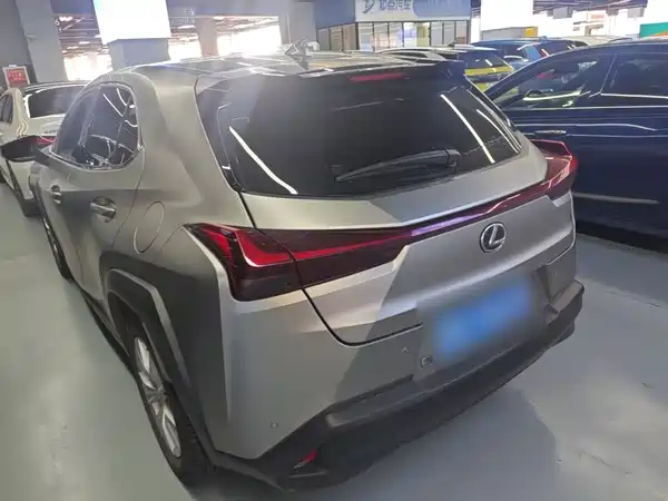 Lexus UX 2022, фото 4
