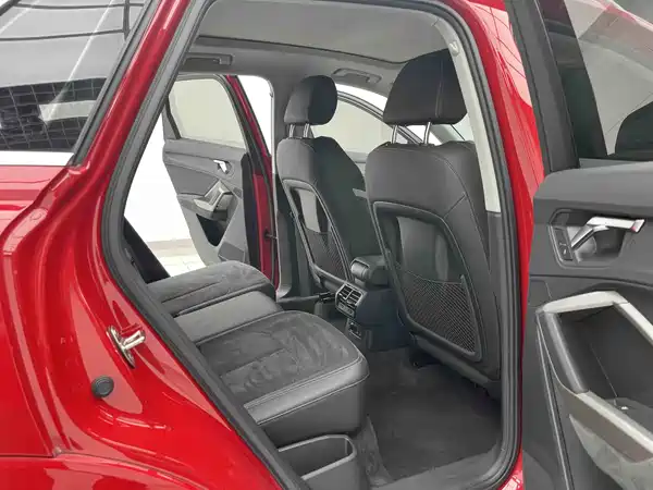 Audi Q3 2022, фото 14