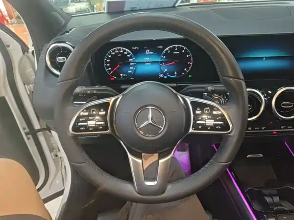 Mercedes-Benz GLA 2022, фото 10