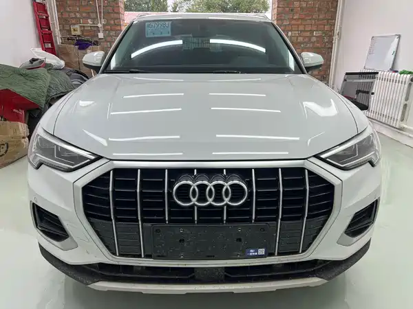 Audi Q3 2022, фото 2