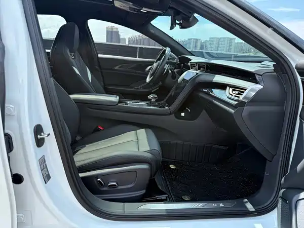 Hongqi H6 2023, фото 16