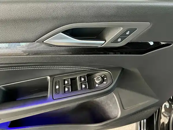 Volkswagen Golf 2023, фото 14