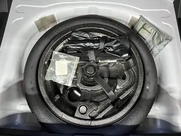 Audi Q2L 2022, фото 19