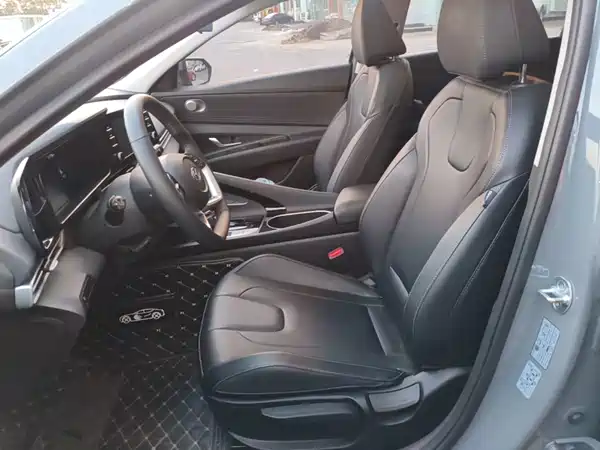 Hyundai Elantra 2022, фото 14