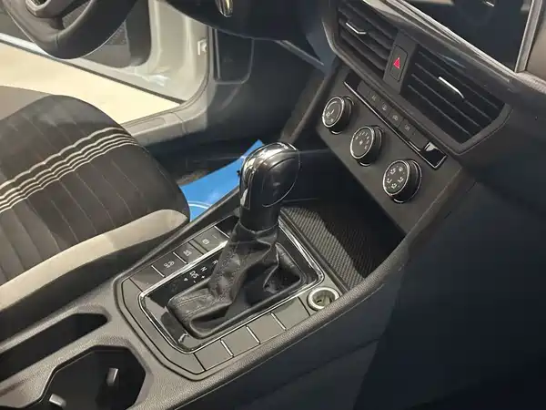 Volkswagen Bora 2023, фото 18