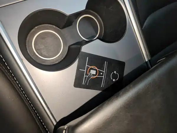 Tesla Model Y 2022, фото 8