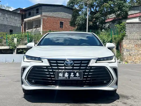 Toyota Avalon 2023, фото 2