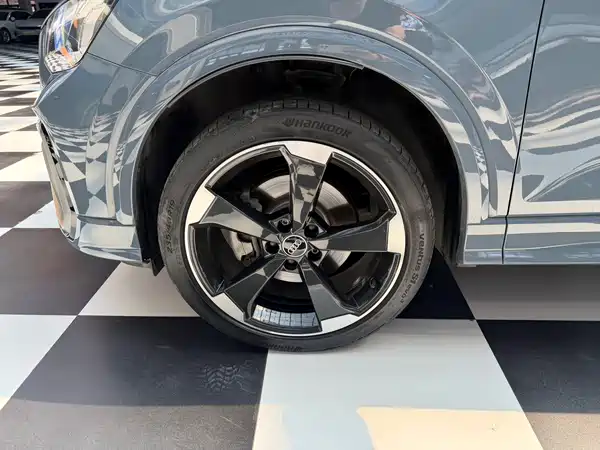Audi Q2L 2022, фото 16